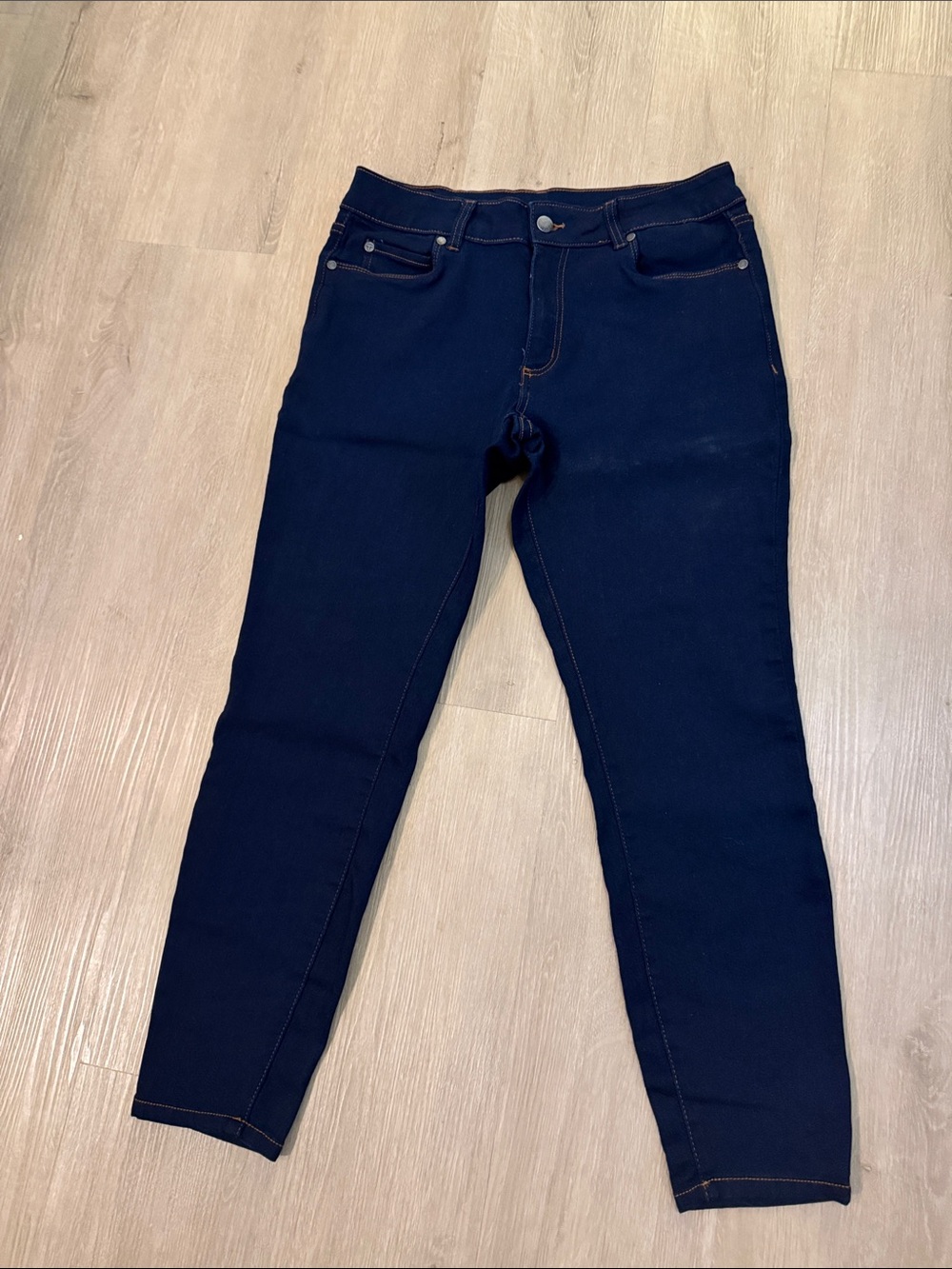 Tahari Dark Navy Skinny Jeans